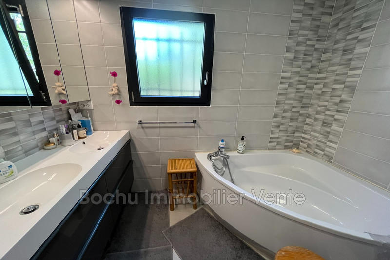 Villa - 150 m² - 5 pièces