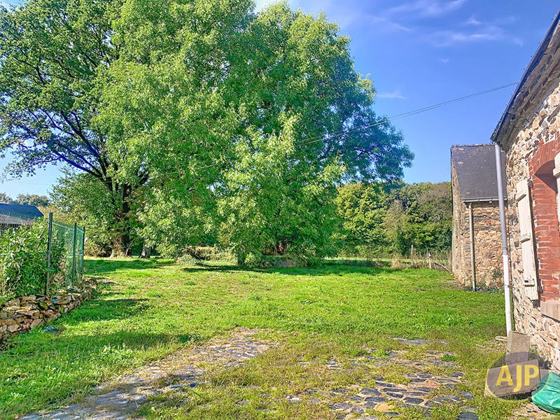 Maison - 250 m² - 7 pièces