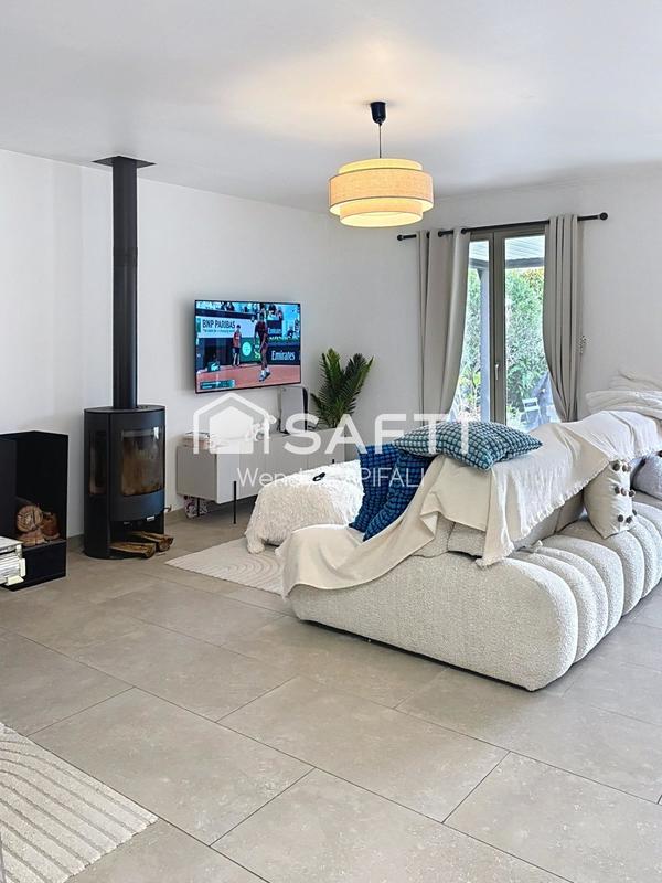 Maison - 90 m² - 4 pièces