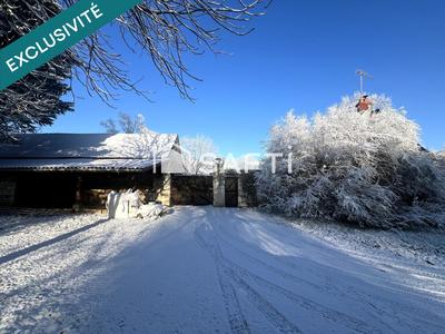 Propriété - 142 m² - 6 pièces