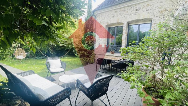 Maison ancienne - 210 m² - 8 pièces