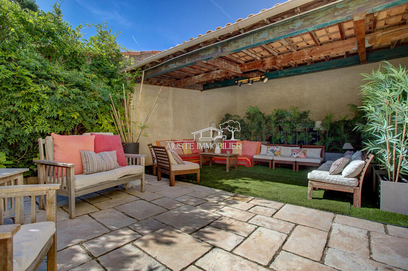 Maison - 186 m² - 8 pièces