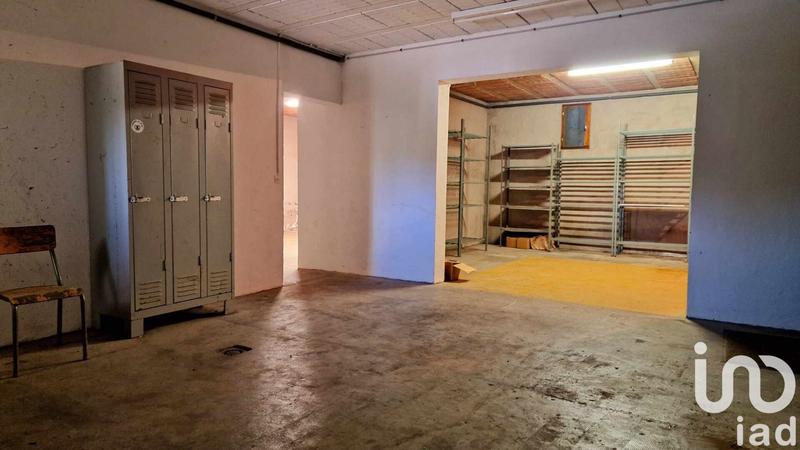 Maison - 241 m² - 10 pièces