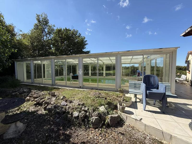 Maison - 162 m² - 5 pièces