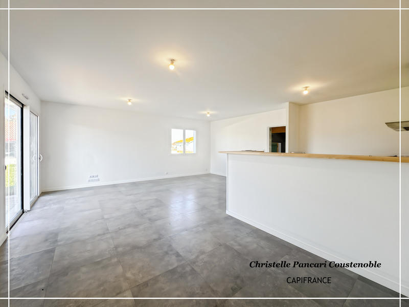 Maison - 93 m² - 4 pièces