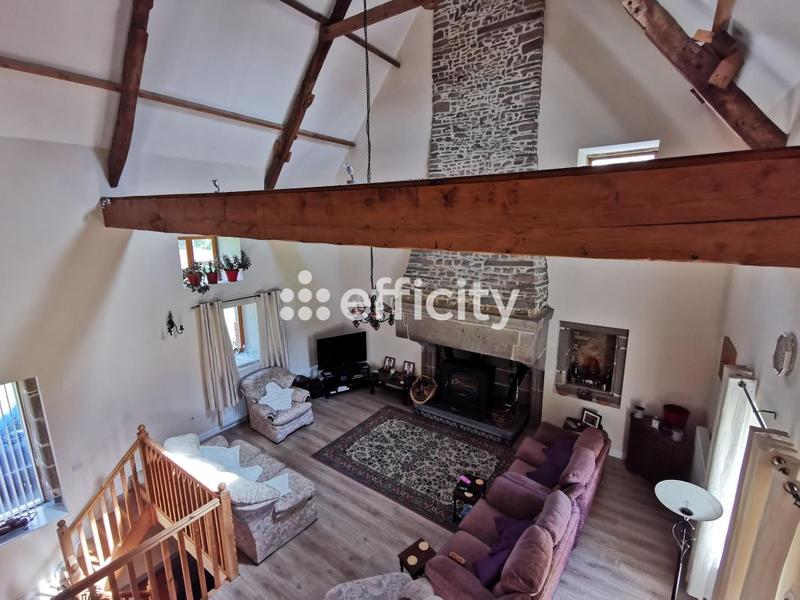 Maison - 269 m² - 9 pièces