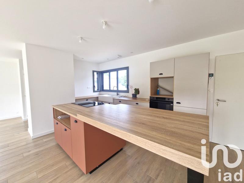 Maison - 105 m² - 5 pièces