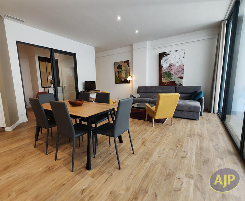 Appartement - 91 m² - 3 pièces