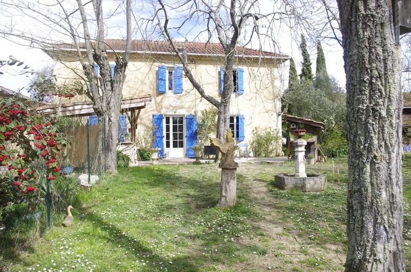 Maison - 245 m² - 8 pièces