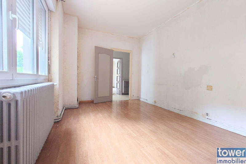 Maison - 197 m² - 8 pièces