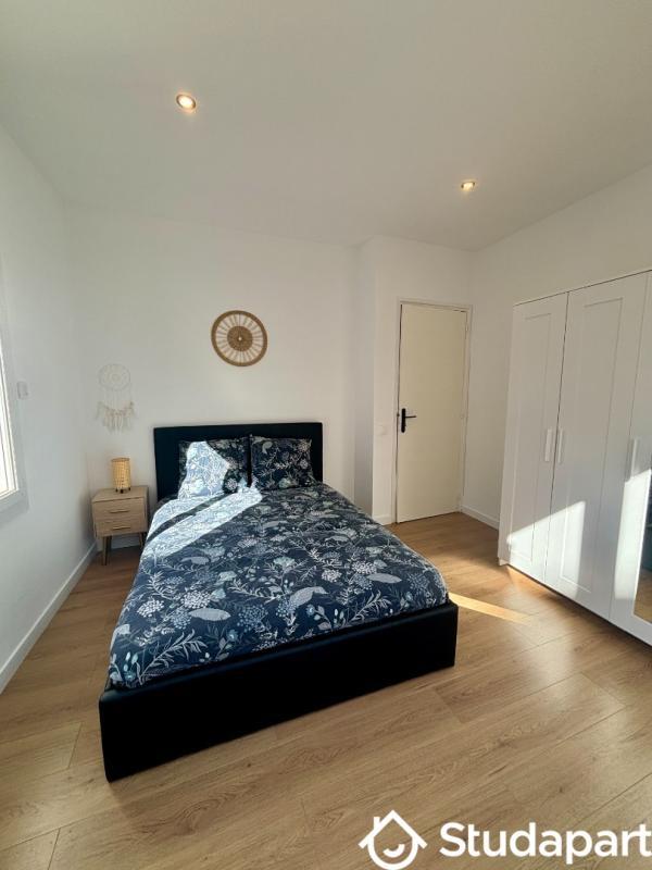 Chambre - 12 m² - 1 pièce