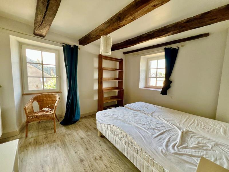 Maison chambre d'hôtes - 240 m² - 7 pièces