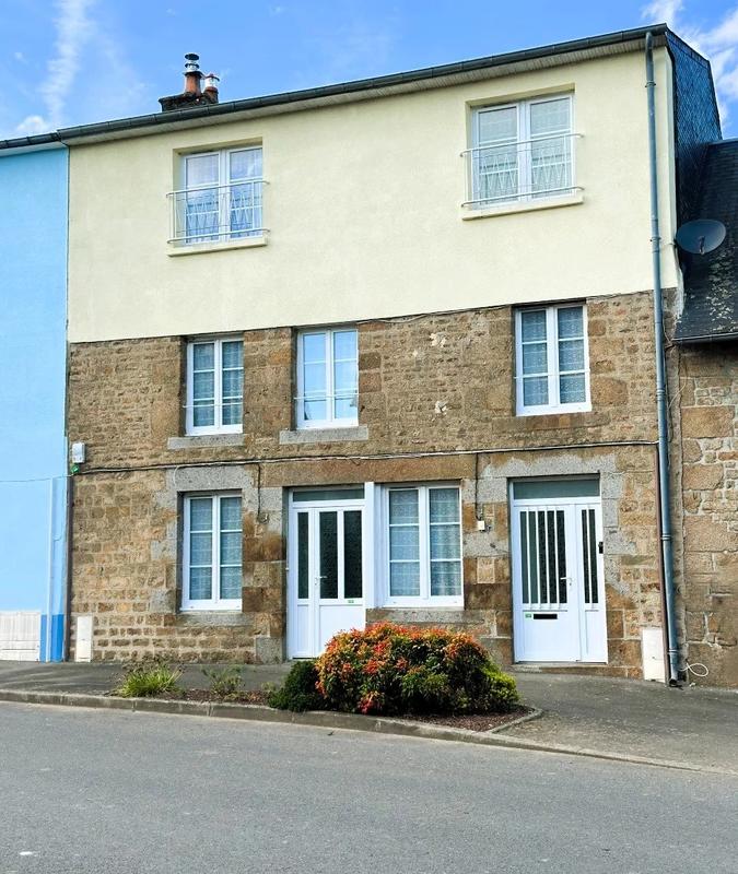 Maison de village - 164 m² - 9 pièces