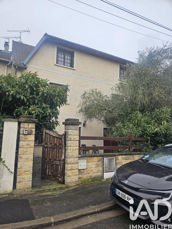 Maison - 185 m² - 10 pièces