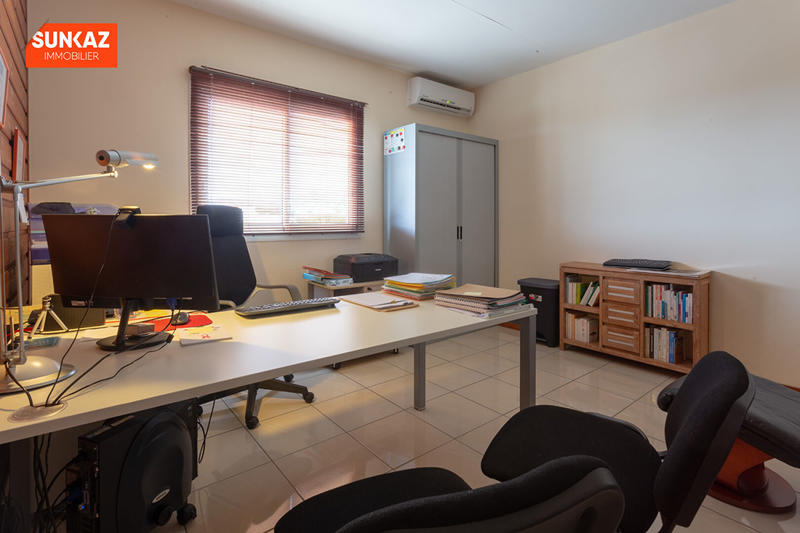 Local d'activités - 66 m² - 1 pièce