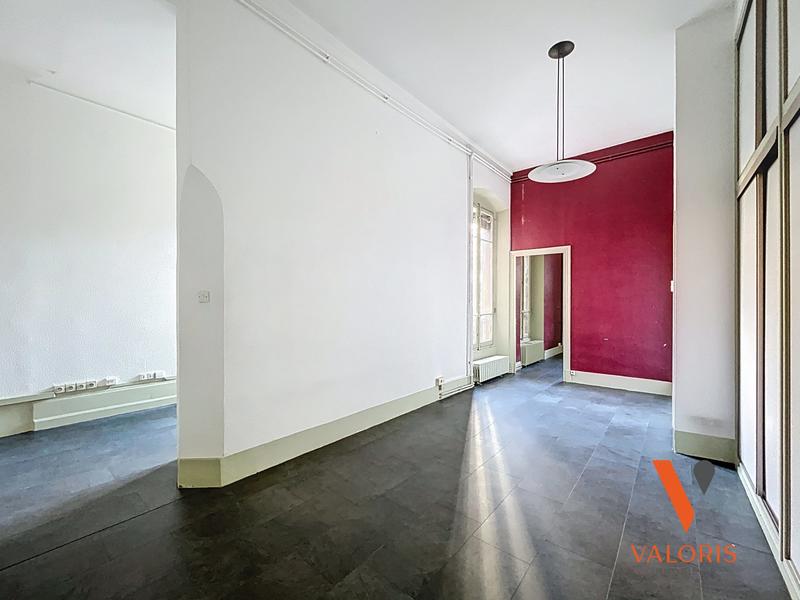 Appartement - 183 m² - 6 pièces