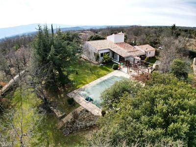 Maison - 139 m² - 6 pièces