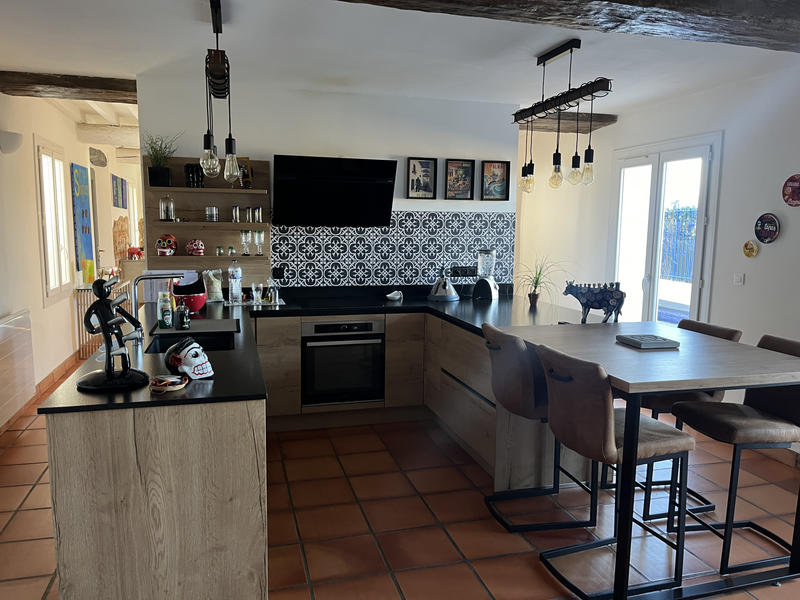 Mas - 315 m² - 5 pièces