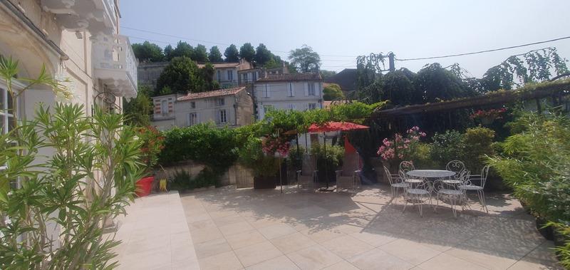 Hôtel particulier - 350 m² - 15 pièces