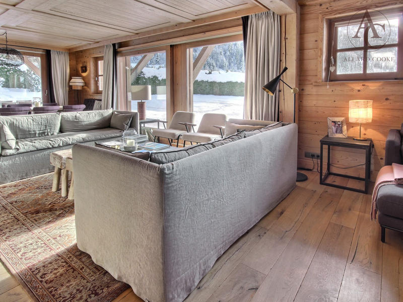 Châlet - 252 m² - 8 pièces