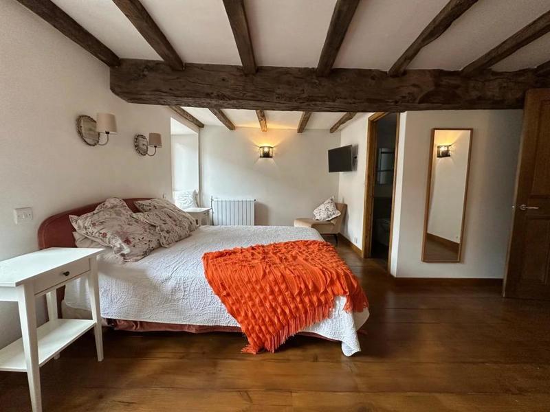 Maison en pierre - 239 m² - 8 pièces