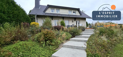 Maison - 223 m² - 7 pièces