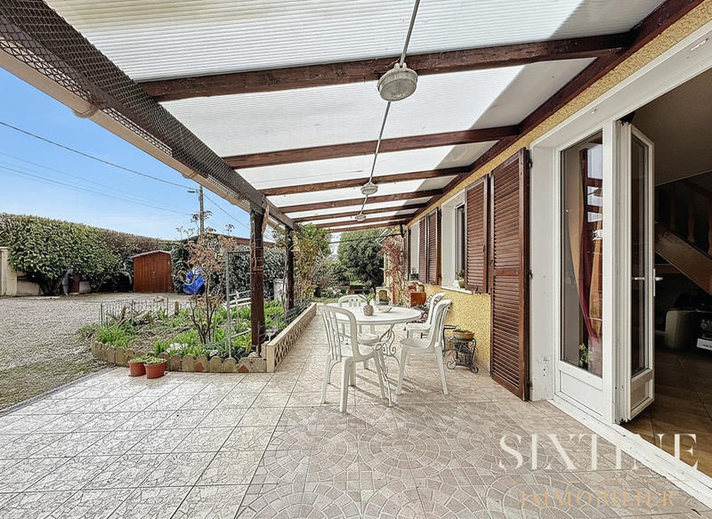 Maison - 140 m² - 6 pièces