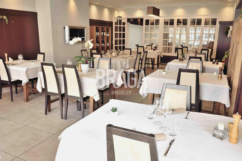 Maison - 863 m² - 1 pièce