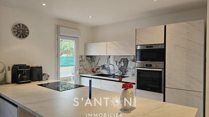 Maison - 86 m² - 4 pièces