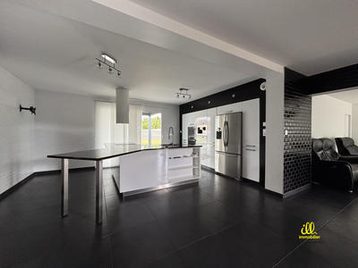 Maison - 150 m² - 6 pièces