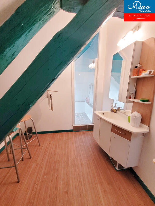 Maison de village - 238 m² - 7 pièces