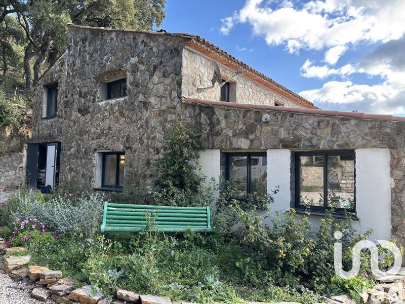 Maison - 270 m² - 9 pièces