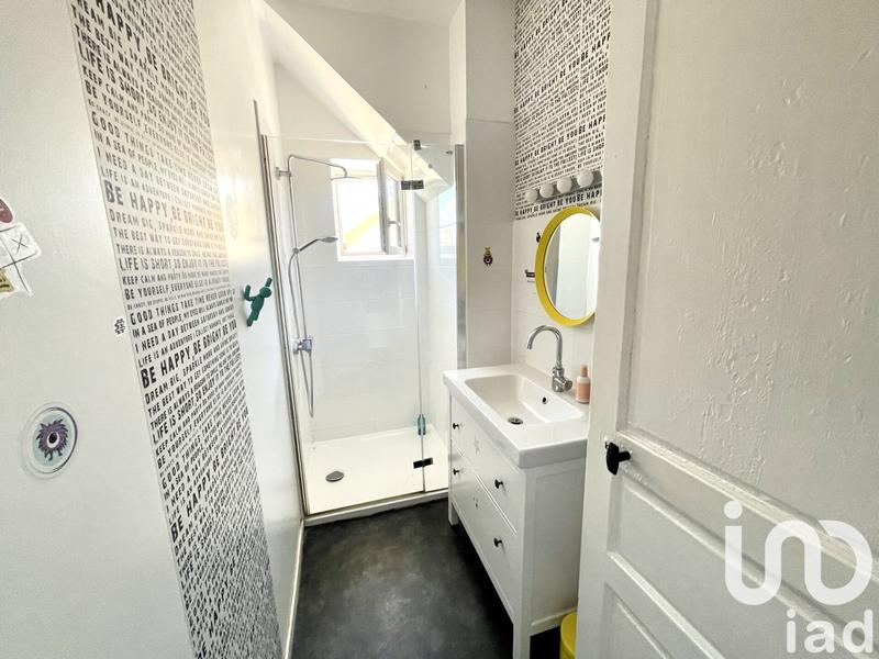 Maison - 189 m² - 9 pièces