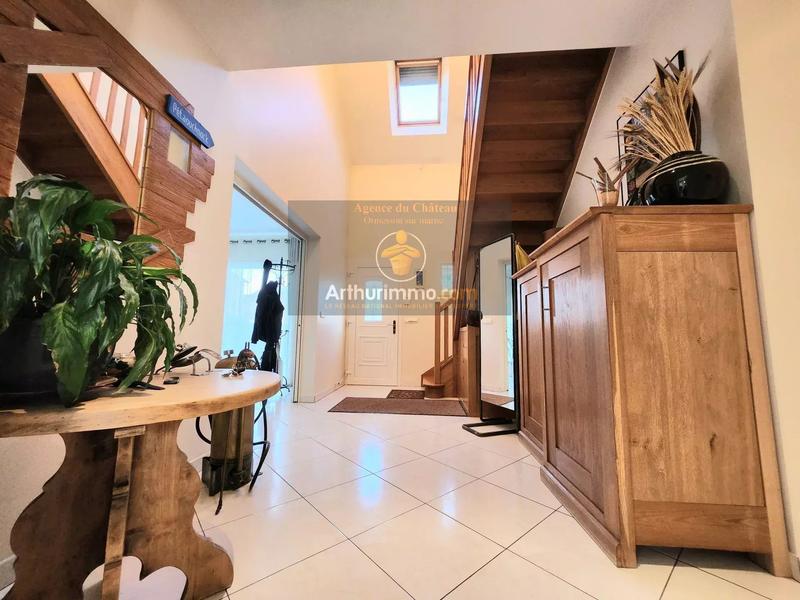 Maison - 158 m² - 7 pièces