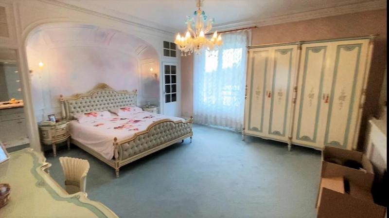 Propriété - 350 m² - 11 pièces