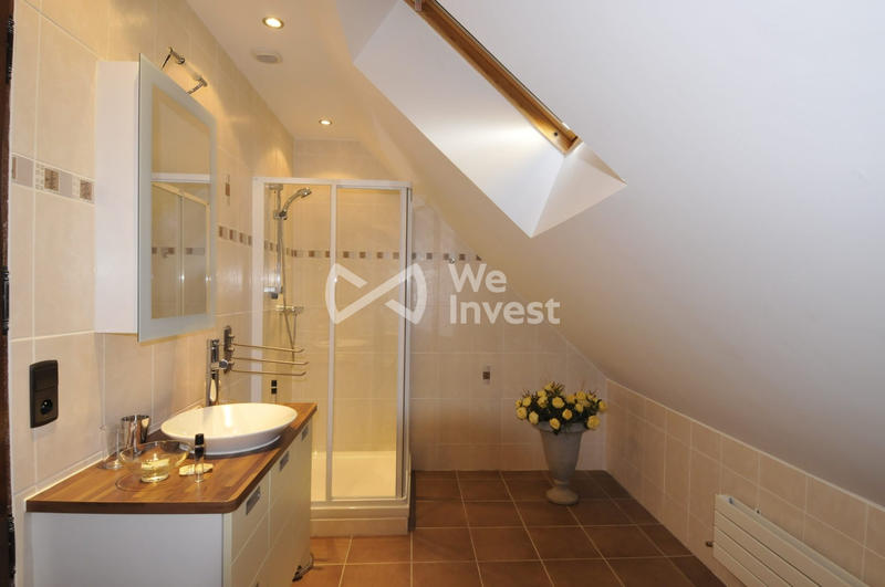 Maison - 344 m² - 8 pièces