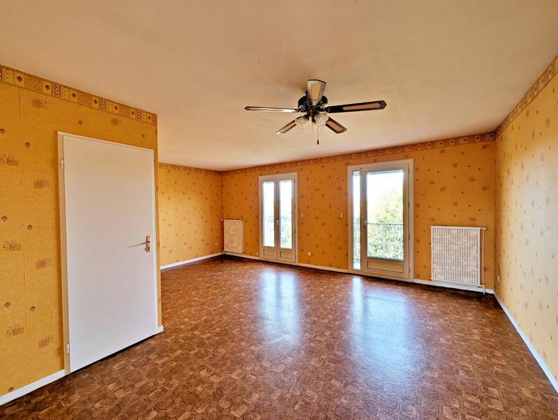 Maison traditionnelle - 201 m² - 7 pièces