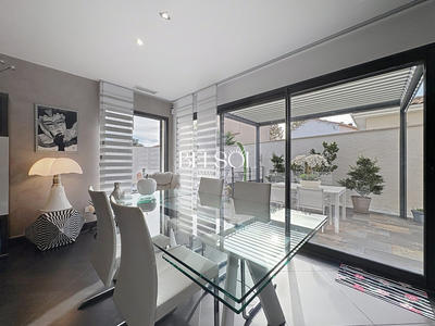 Maison contemporaine - 145 m² - 5 pièces