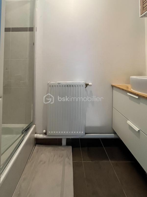 Maison - 92 m² - 5 pièces