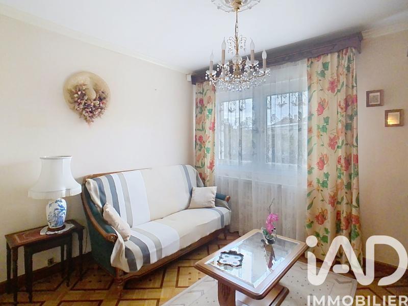 Maison - 128 m² - 7 pièces