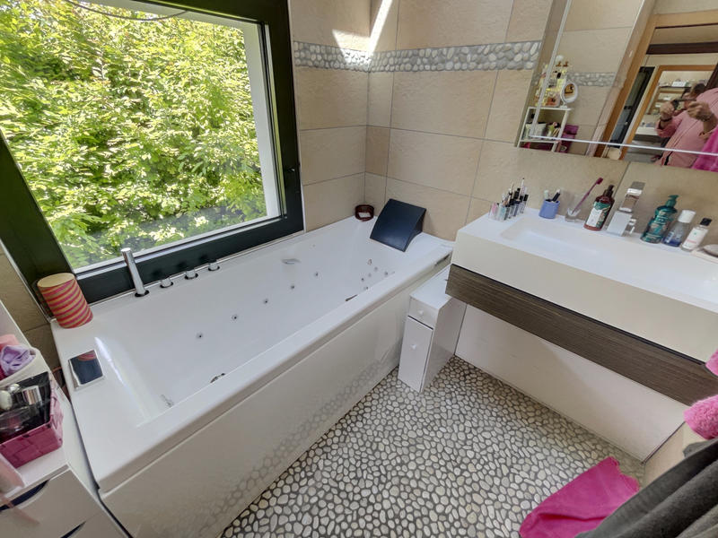 Villa - 231 m² - 6 pièces