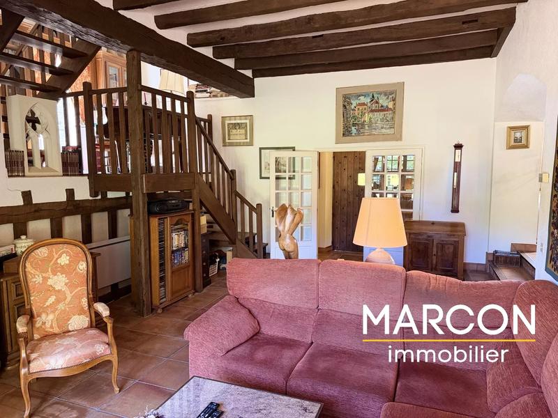 Propriété - 145 m² - 6 pièces