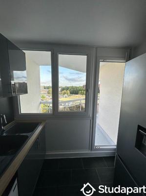 Chambre - 9 m² - 1 pièce