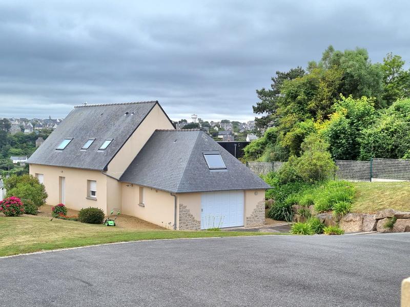 Maison contemporaine - 107 m² - 6 pièces