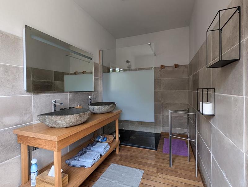 Propriété - 371 m² - 10 pièces