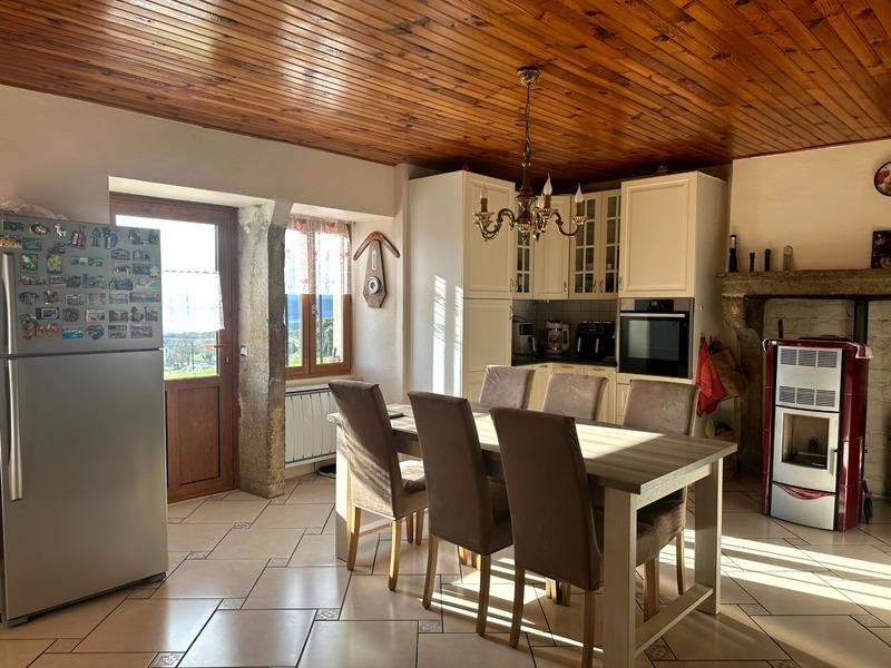 Maison de village - 160 m² - 8 pièces