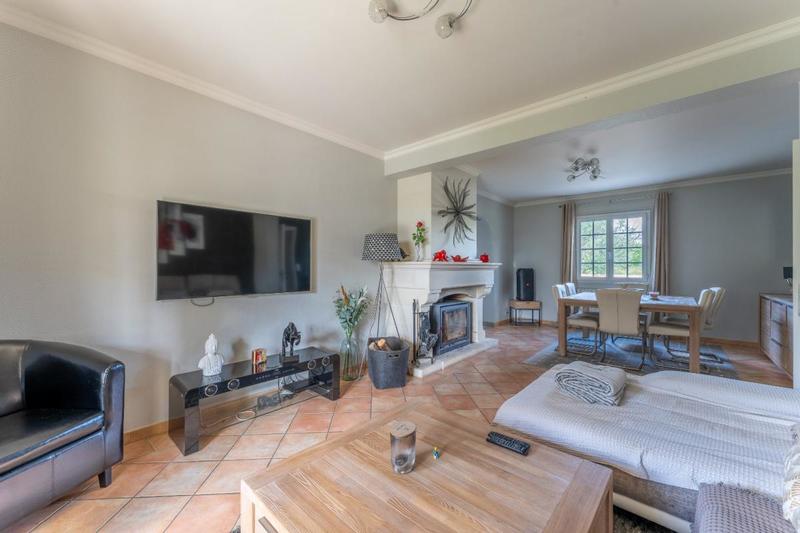 Maison - 181 m² - 7 pièces