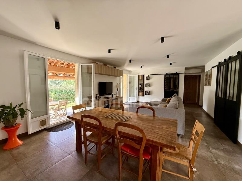 Maison - 87 m² - 4 pièces