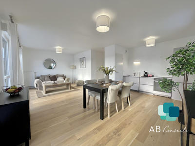 Appartement - 89 m² - 4 pièces