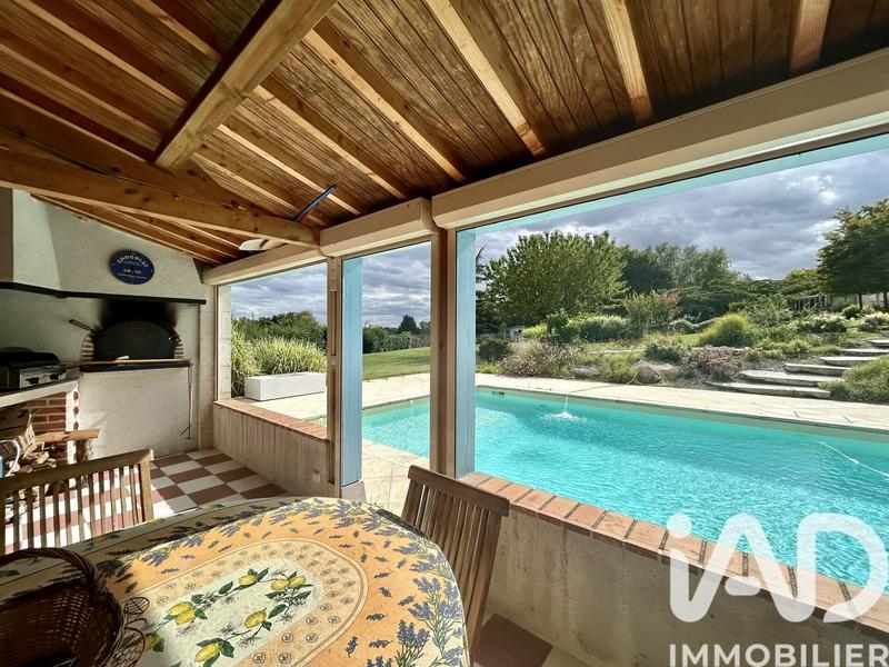 Maison - 360 m² - 10 pièces